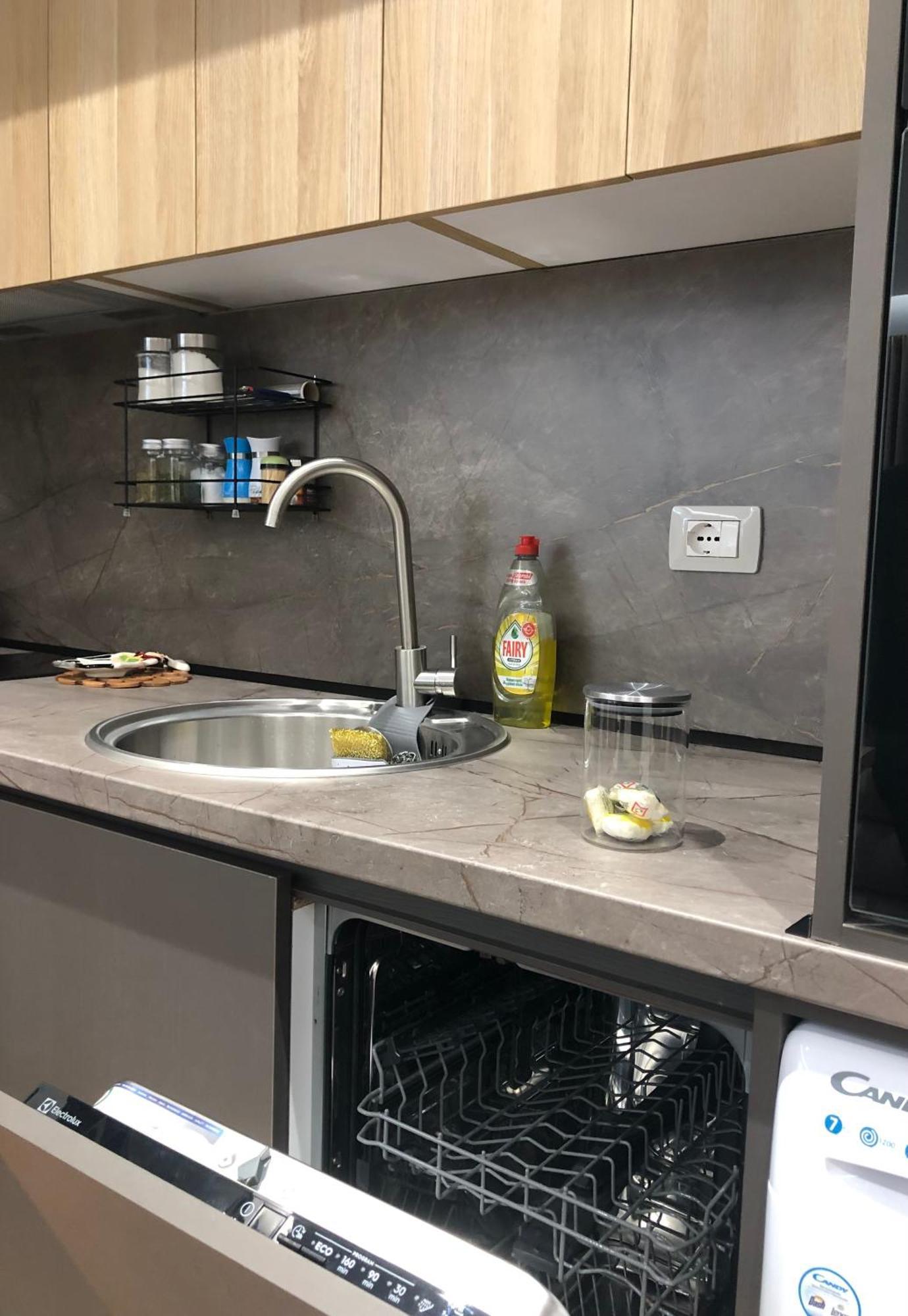 Alajs Apartament Вльора Екстер'єр фото