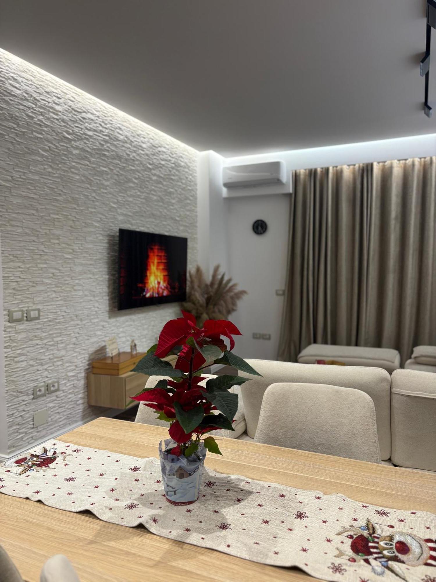 Alajs Apartament Вльора Екстер'єр фото